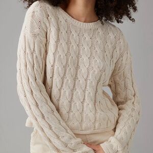 AMERICAN EAGLE Crewneck Pullover Cream Cable Knit Sweater Women's Size Small